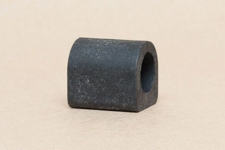 Втулка (резинка) переднего стабилизатора glober 622388