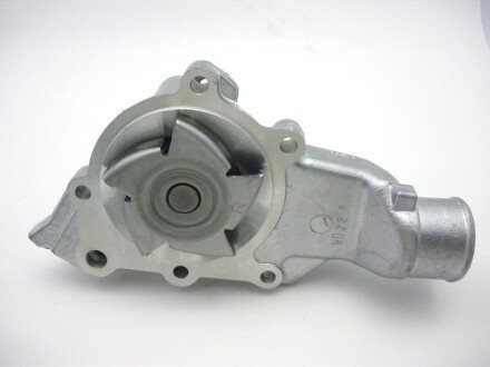 Помпа воды JEEP WRANGLER II 4.0 -07 gmb GWAM10A