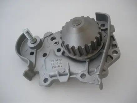 Насос системы охлаждения GMB GWR-14A