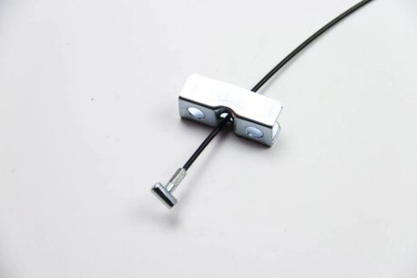 Трос ручного тормоза средний Trafic/Vivaro 01- (1585) goodrem RM4492