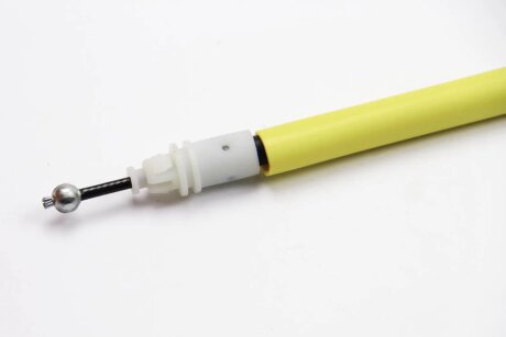 Трос ручного тормоза зад. Trafic/Vivaro 03- Пр. (1598/1465) goodrem RM4497