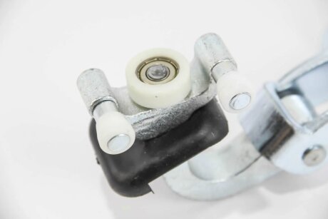 Ролик бокової двері Fiat Ducato/Boxer 02-06 (з кронштейном) (средн.) goodrem RM8010