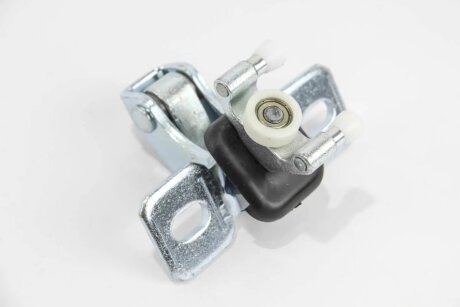 Ролик бокової двері Fiat Ducato/Boxer 02-06 (з кронштейном) (средн.) goodrem RM8010 на Ситроен Джампер