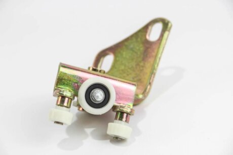 Ролик зсувних дверей (верхній) Sprinter/LT 95-06 (з кроншт.) goodrem RM8015