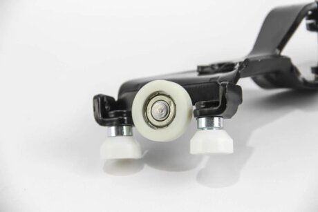 Ролик зсувних дверей Caddy 04- Пр. середній goodrem RM8027