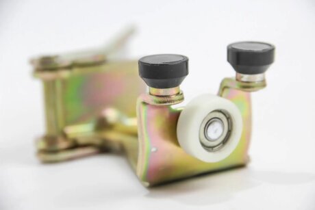 Ролик зсувних дверей MB Vito (W638) 96-03 средн. (+кроншт.) goodrem RM8037