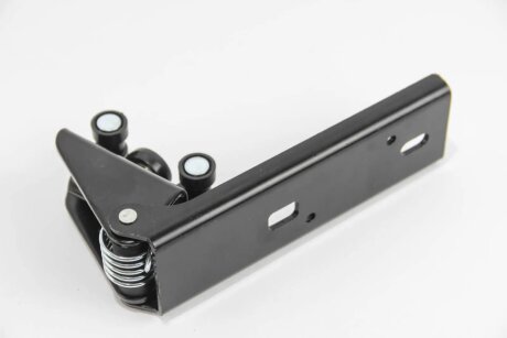 Ролик зсувних дверей Trafic/Vivaro 01- середній (з кронштейном) goodrem RM8042