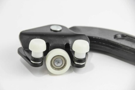 Ролик зсувних дверей Vito (639) 03- нижній (+кроншт) goodrem RM8045