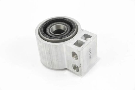 Сайлентблок переднього важеля (зад.) Opel Astra J 09-15 goodrem RR1030