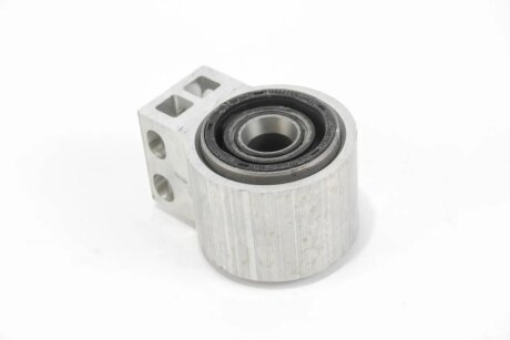 Сайлентблок переднього важеля (зад.) Opel Astra J 09-15 goodrem RR1030