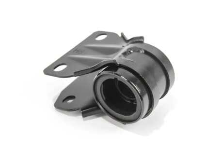 Сайлентблок важеля перед. Ford Mondeo V 14- (з кронштейном) Пр. goodrem RR2380