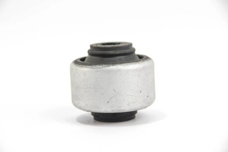 Сайлентблок переднього важеля Citroen C5 08-/C6 05-/Peugeot 407 04-10/508 10-18 (передній) goodrem RR4873
