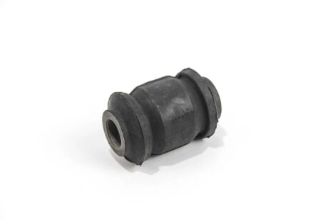 Сайлентблок переднього важеля (спереду) RAV 4 06- goodrem RR5578