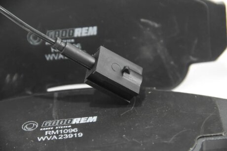 Передні тормозні (гальмівні) колодки goodrem RM1096