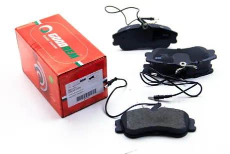 Передние тормозные колодки goodrem RM1151 Пежо 306