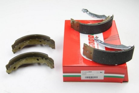 Задні тормозні (гальмівні) колодки goodrem RM0156