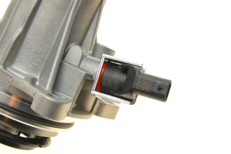 Помпа води hepu P2683