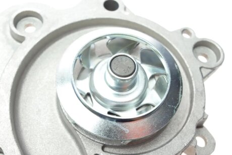 Водяна помпа hepu P674