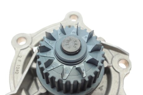 Водяна помпа hepu P676