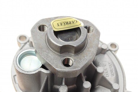 Водяной насос hepu P660