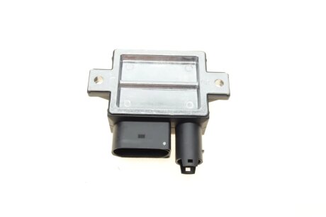 Реле-регулятор напруги генератора hitachi 132195