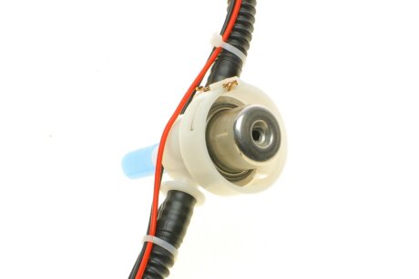 Насос топливный hitachi 133250