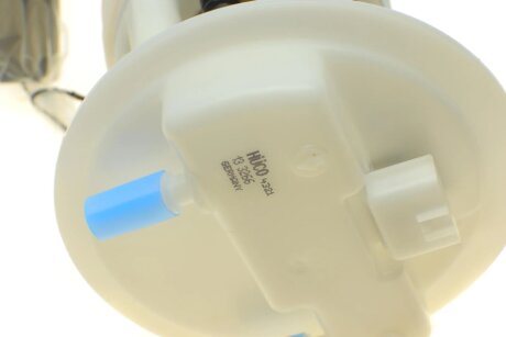 Насос топливный hitachi 133266