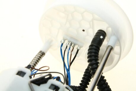 Насос топливный hitachi 133269