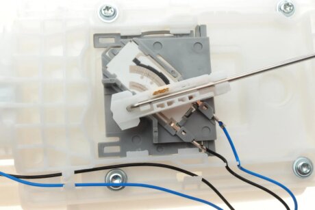 Електричний паливний насос hitachi 133315