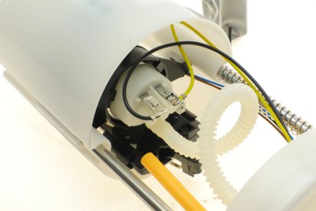 Насос топливный hitachi 133452