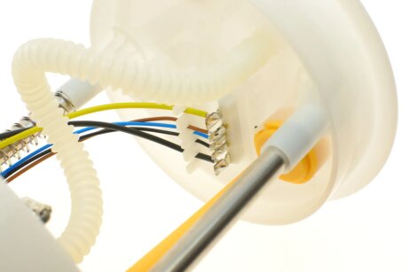 Насос топливный hitachi 133452