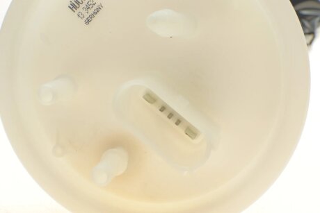 Насос топливный hitachi 133452