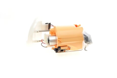 Насос топливный hitachi 133571