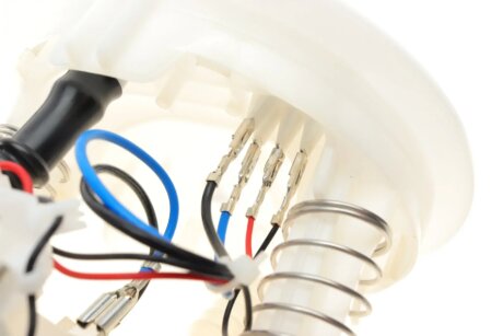 Насос топливный hitachi 133584