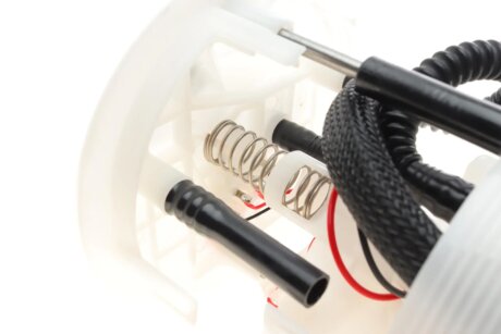 Насос топливный hitachi 133599