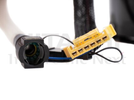 Паливний насос в зборі hitachi 2502776