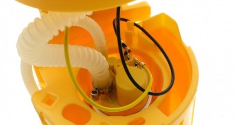 Електричний паливний насос hitachi 133341