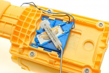 Електричний паливний насос hitachi 133423