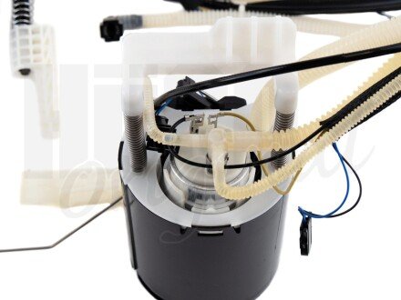 LAND ROVER Вузол подачі палива RANGE ROVER III (L322) 4.2 4x4 05-12 hitachi 132727