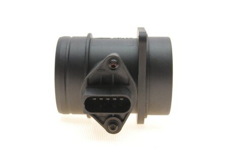 VW Расходомер воздуха Audi A3,Q7,Skoda,Golf IV,Touareg,T5 1.6/4.2 95- hitachi 138952