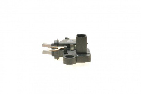 Реле-регулятор напруги генератора hitachi 130571