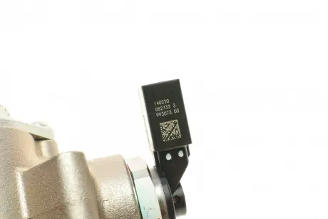 Насос топливный hitachi 133073