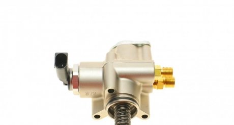 Насос топливный hitachi 133087