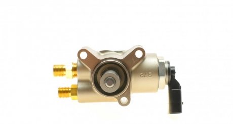 Насос топливный hitachi 133087