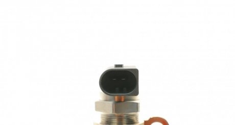 Насос топливный hitachi 133088