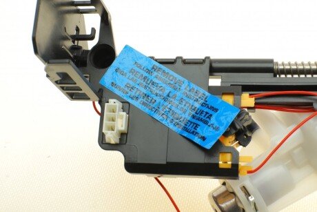 Насос топливный hitachi 133244