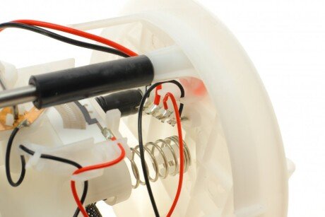 Насос топливный hitachi 133288