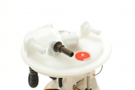 Насос топливный hitachi 133288