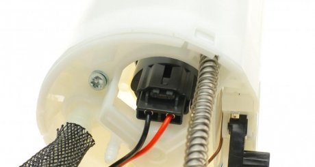 Насос топливный hitachi 133390