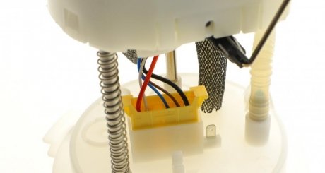 Насос топливный hitachi 133390